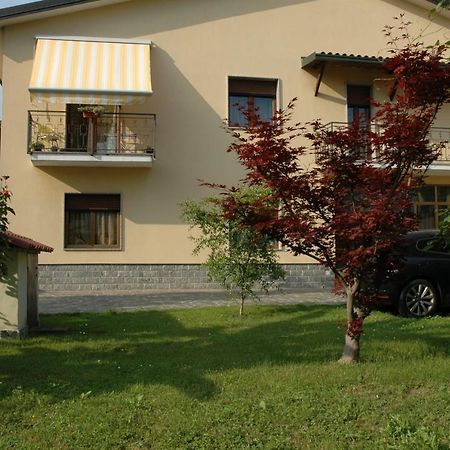 B&B Villa Carolina Vaprio d'Adda Luaran gambar